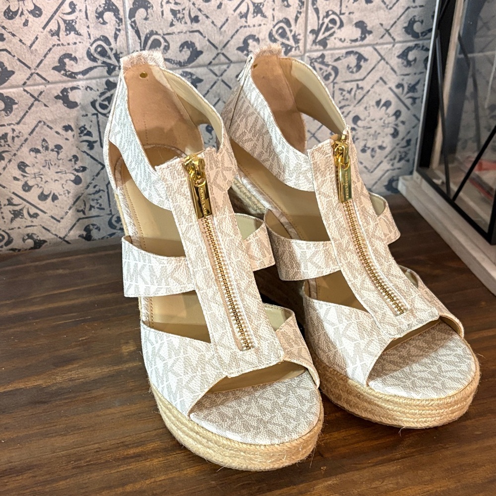MICHAEL Michael Kors Beige Espadrille Wedges